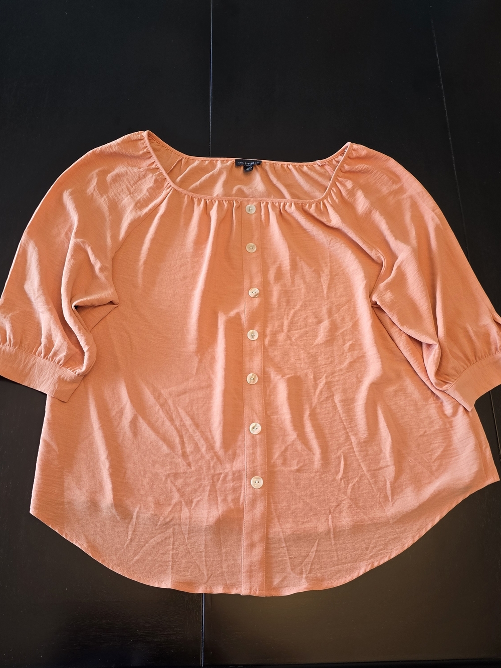 I.N. Studio 2X Coral Button-Back Peasant Top